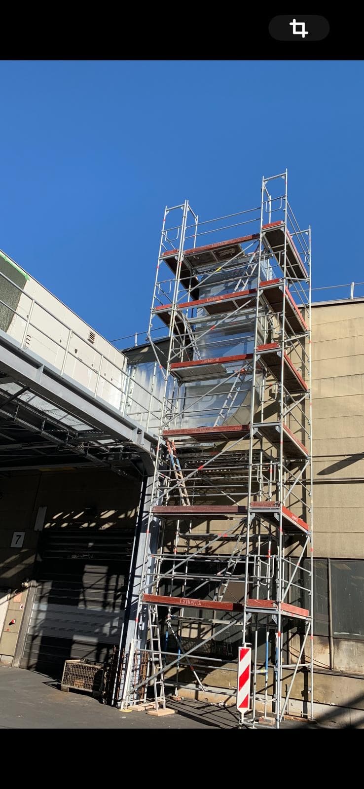 Industriegerüst für Lüftungsarbeiten bei Linde in Weilbach